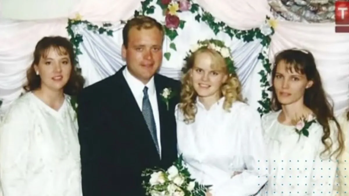 Polygamist Father of 25 Calls Five-Wife Family 'Normal'