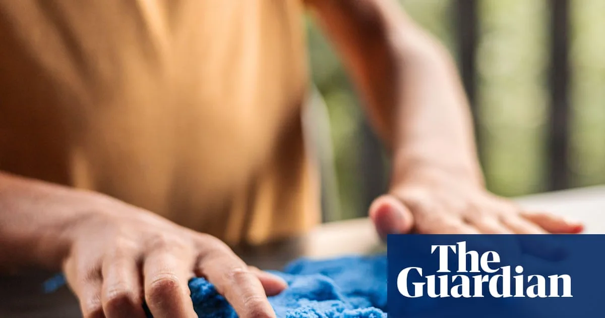 Five Children's Toys Sold in UK Found to Contain Asbestos, Investigation Reveals