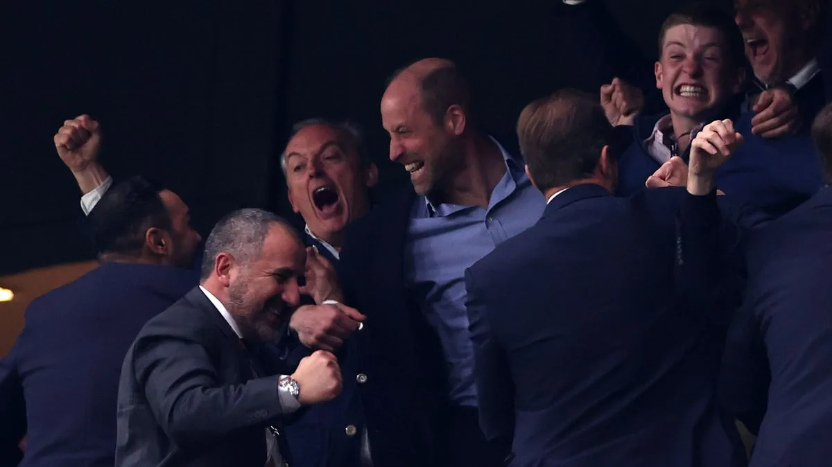 Prince William's Emotional Reaction as Aston Villa Win Europa League Final