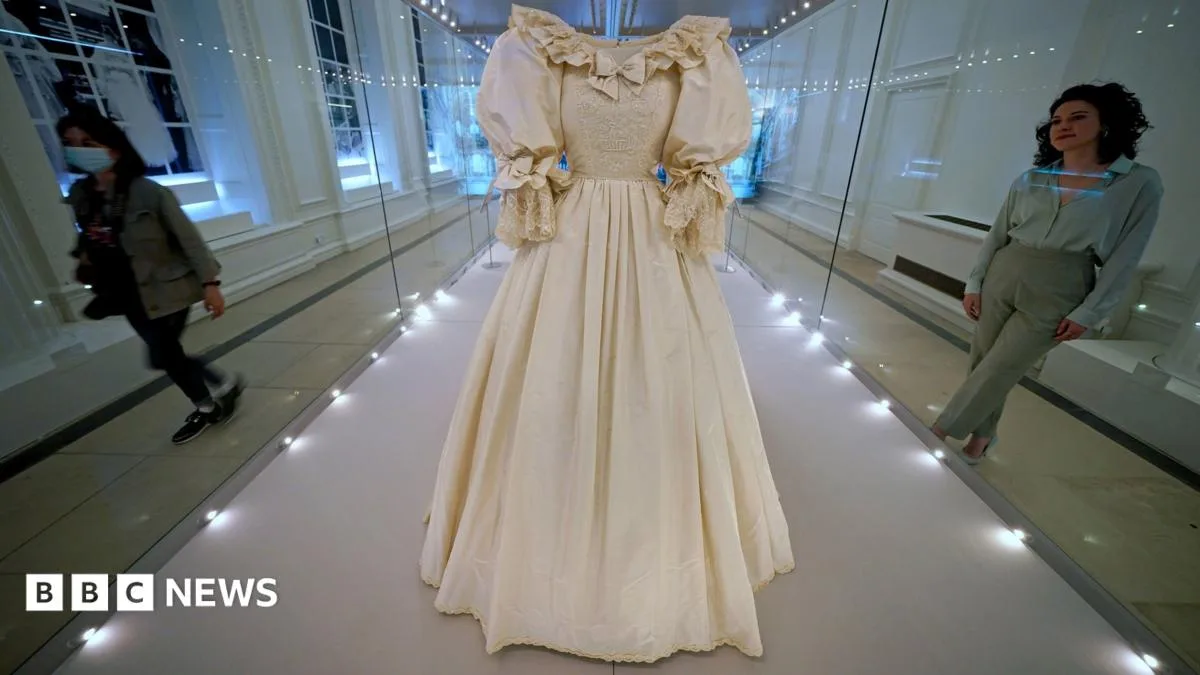 Princess Diana's Wedding Dress Returns to Kensington Palace for Exhibition