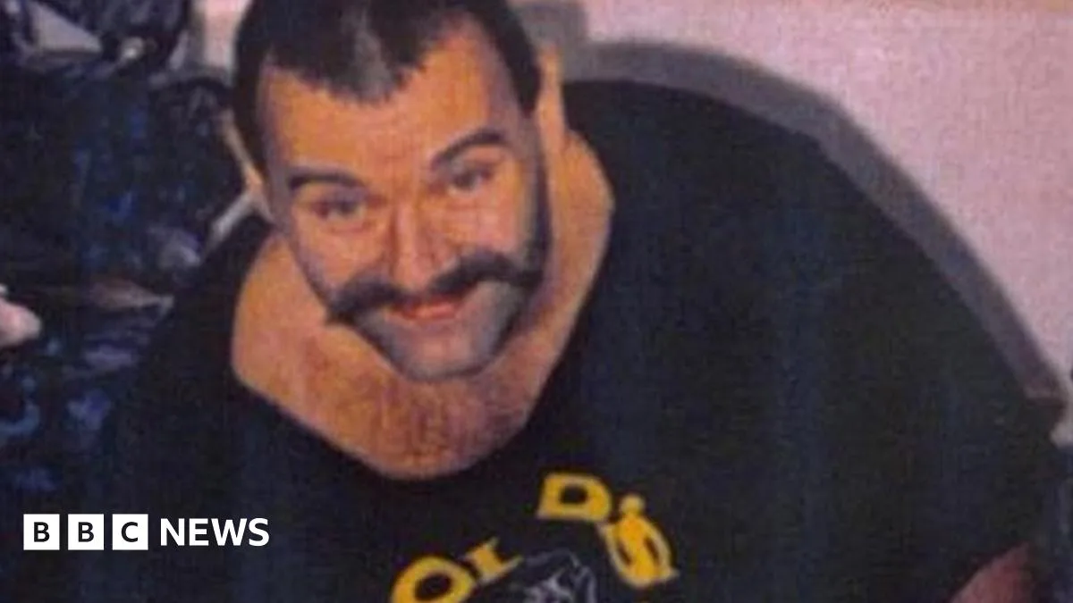 Prison Guard Notorious Robber Bronson Set For Release