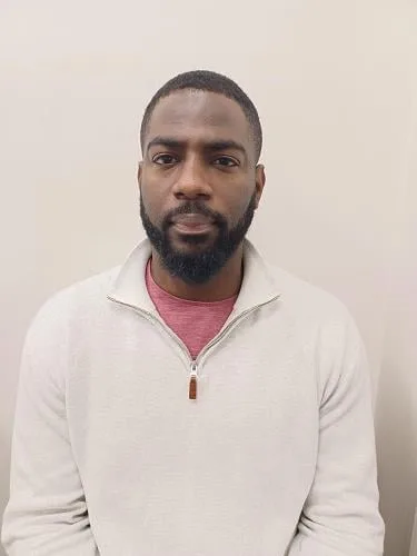 Prison Officer Jailed for Smuggling Phone to Inmate