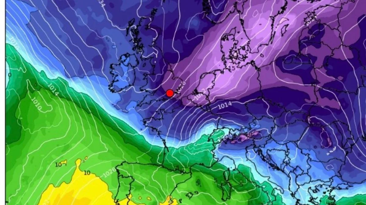 Purple Snow Maps As 700 Mile Blizzard Hits UK