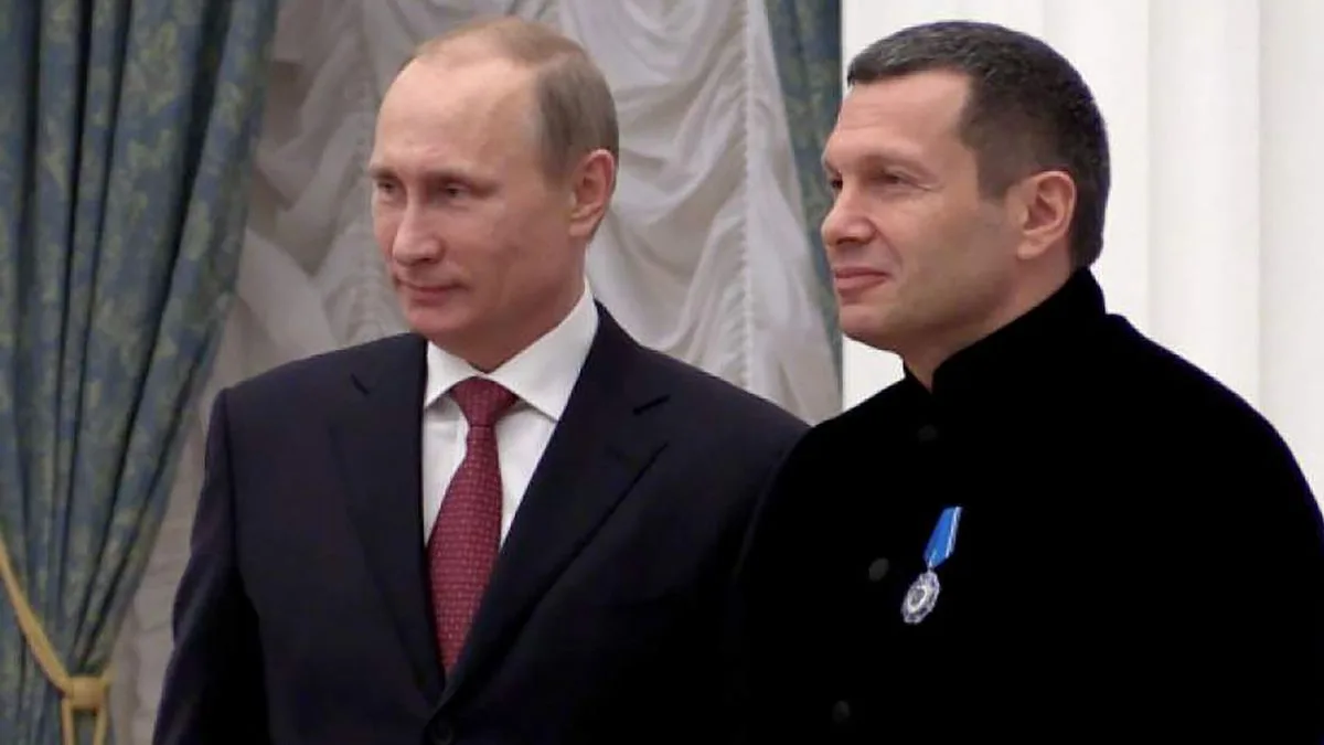 Putin Humiliated by Toilet Sign Blunder on Live TV