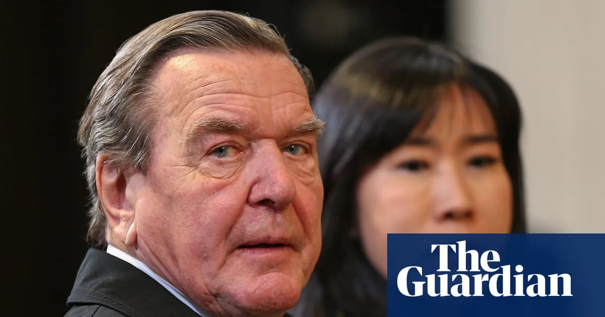 Putin Suggests Schröder as Ukraine Peace Mediator, Drawing Mixed Reactions