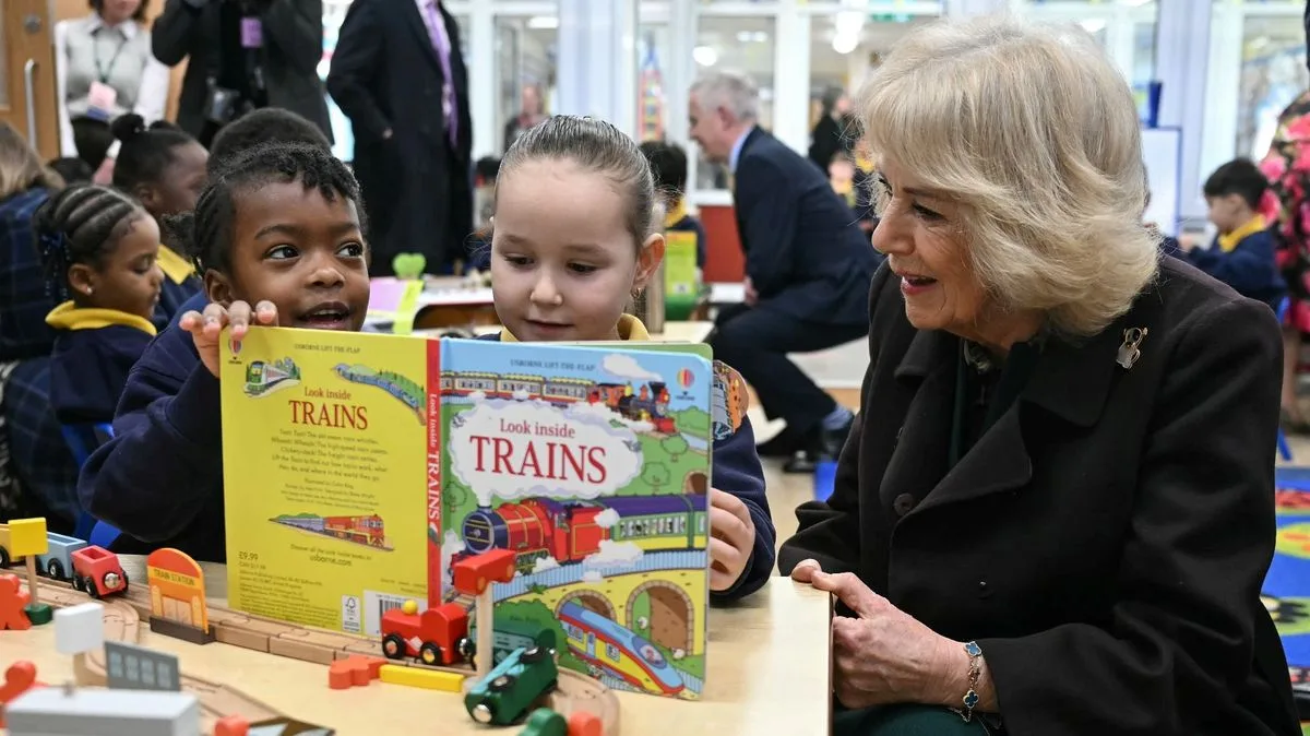 Queen Camilla Urges Children to Ditch Phones for Books