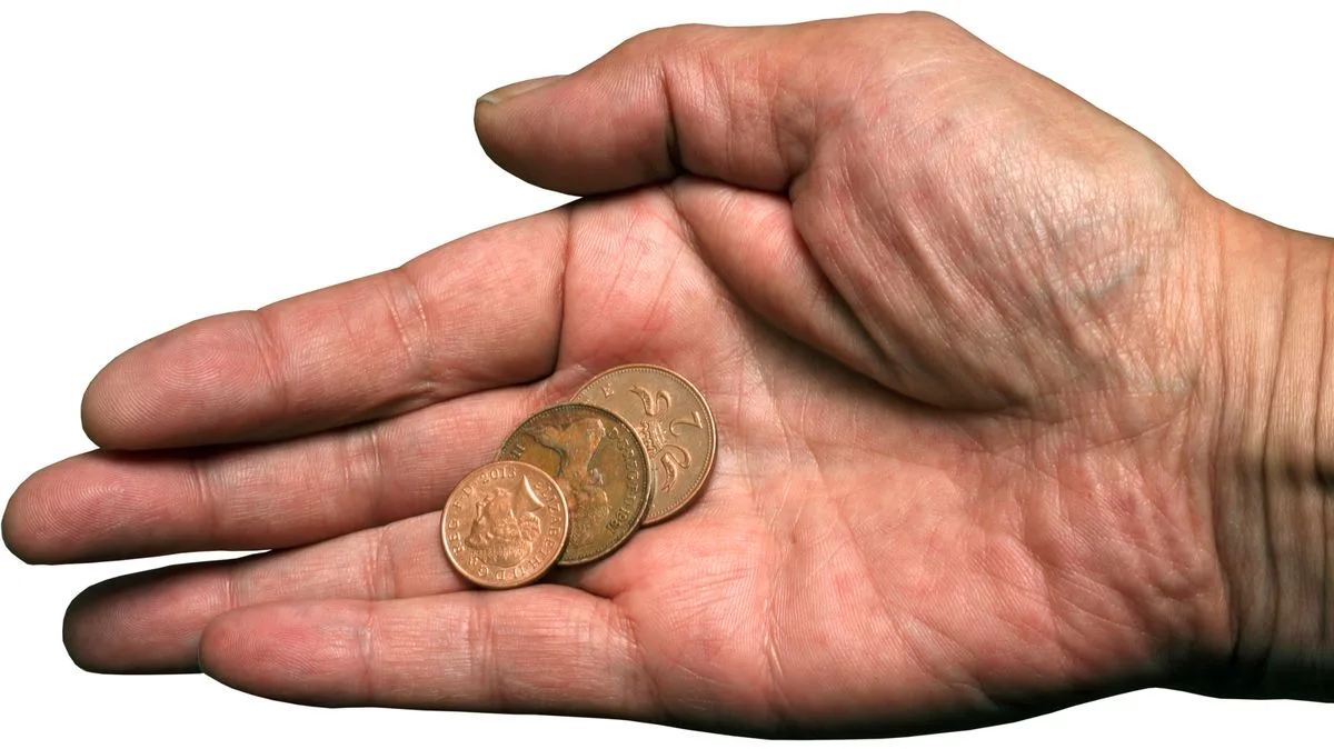 Brits Urged to Check 2p Coins for Rare Error Worth Up to £1,000