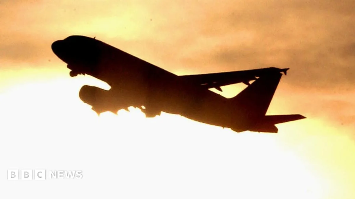 Arizona Heat Forces Flight Cancellations as Tarmac Melts