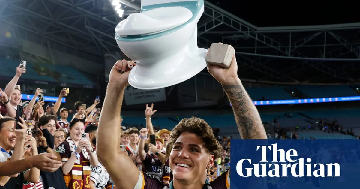 Reece Walsh Climbs Crowd To See Daughter During NRL Grand Final