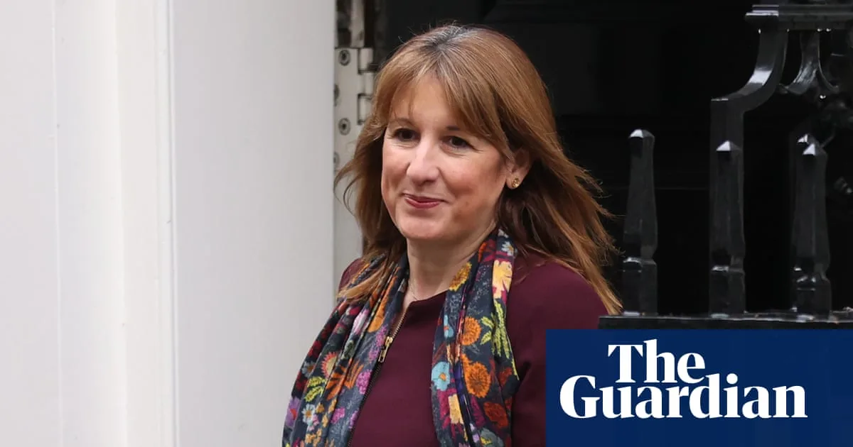 Reeves Sick of ‘Mansplaining’ How to Be Chancellor Ahead of Budget