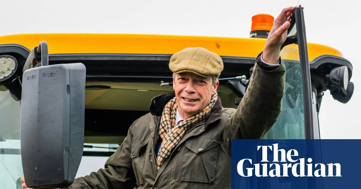 Reform UK Figures Promote JCB Pothole Machine After £200,000 Donation