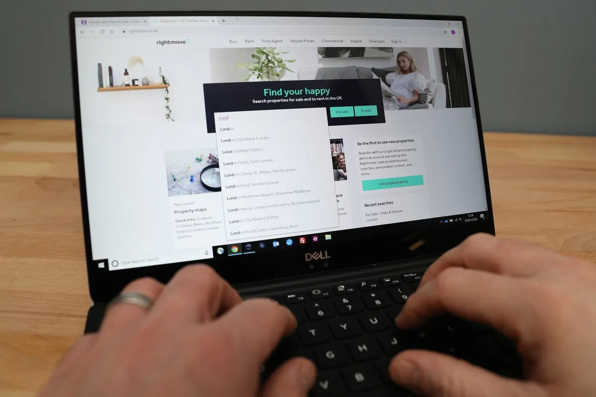 Rightmove Faces £1bn Legal Claim Over Estate Agent Fees