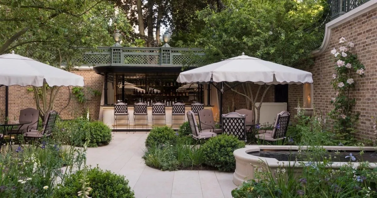 Ritz Opens Secret Garden Bar In Mayfair With Dress Code