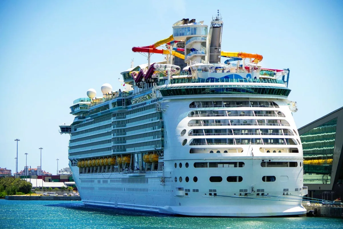 Royal Caribbean Faces Backlash Over Removal of Souvenir Cup from Premium Drink Packages