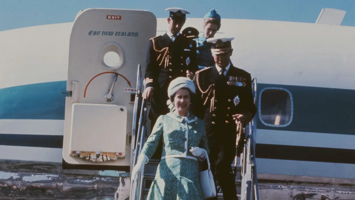 Queen's Walkabout Revolution: How a 1970 Tour Changed Royal Greetings Forever