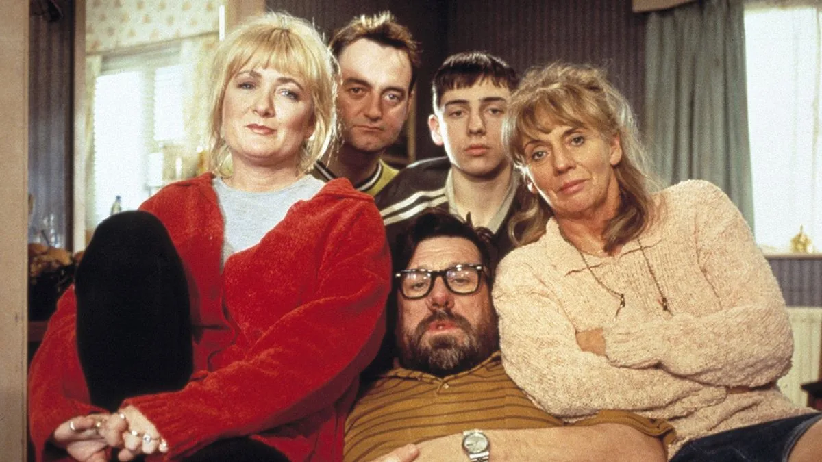 Royle Family Cast Now: From Tragic Death to Terrifying Crash