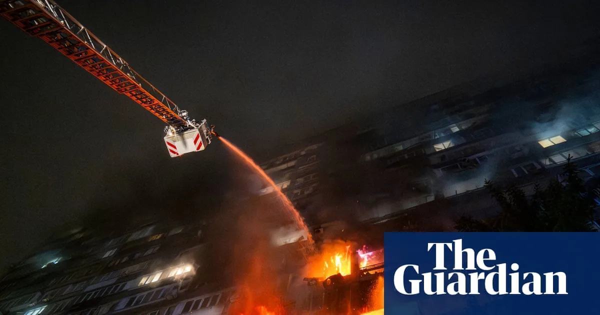Massive Russian Strike Plunges Kyiv Into Darkness, Injures 20