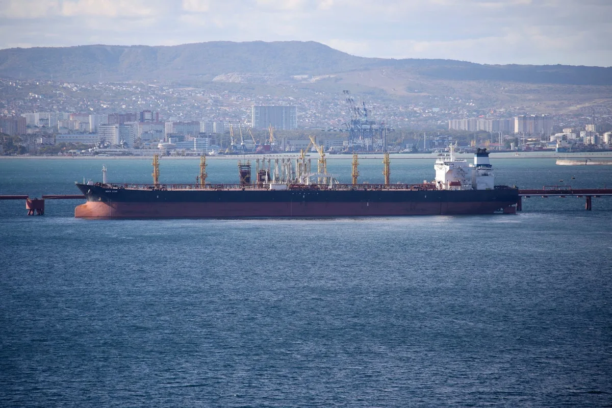 Russian Oil Revenue Plummets Under Sanctions Pressure