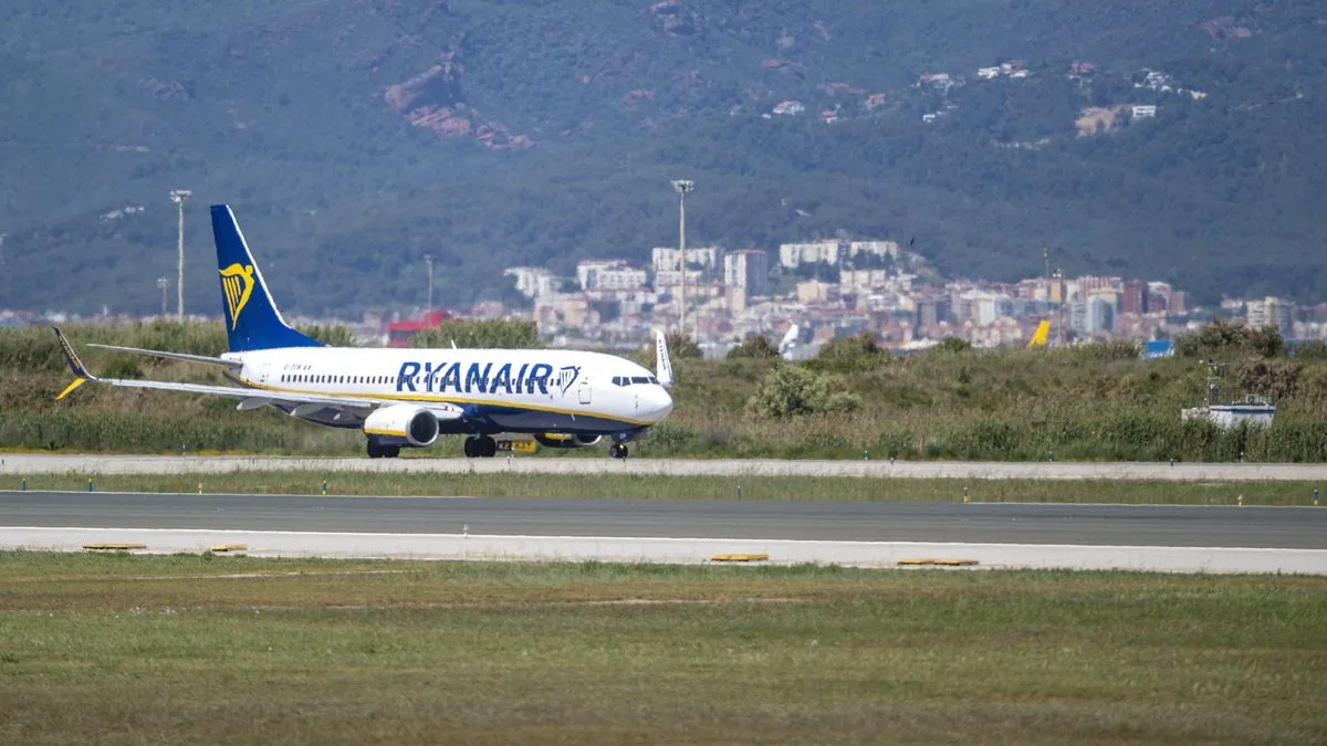 Ryanair Slams 'Illegal' Belgian ATC Strike After 100 Flights Cancelled