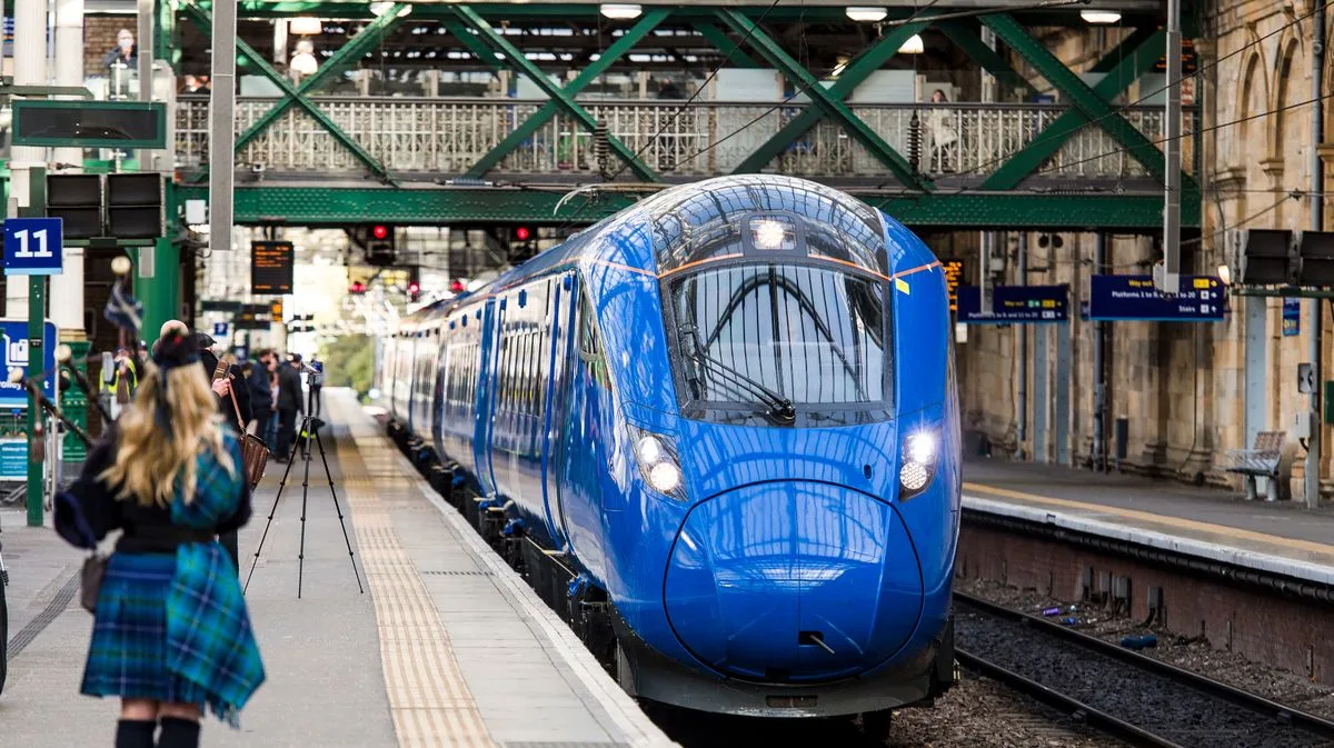 Lumo Launches Budget London to Glasgow Train Service