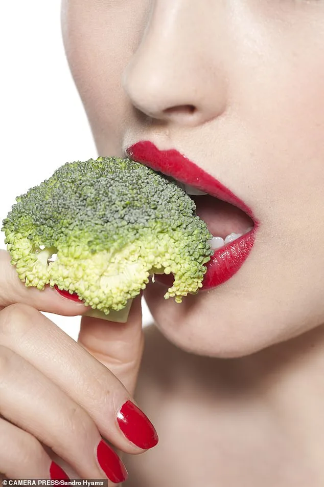 Dietitians Warn Midlife Women on Weight-Loss Jabs Risk Nutritional Deficits