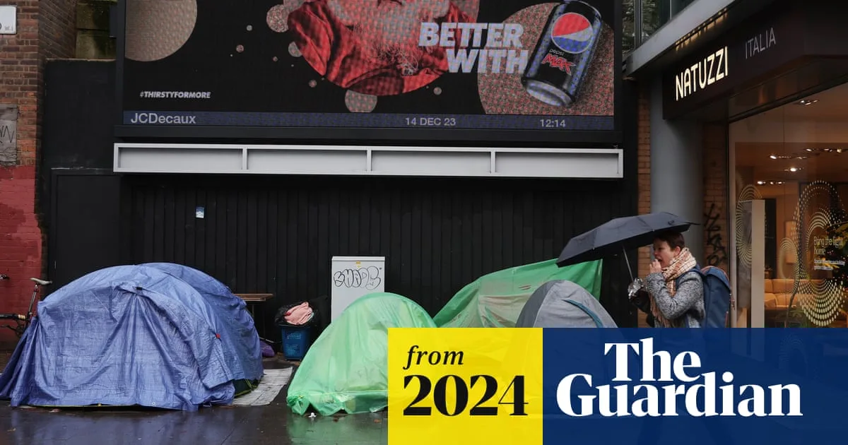 Refugee Homelessness in UK Hits Record High, Charity Warns of Emergency