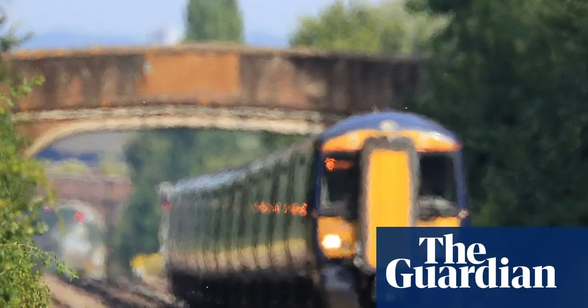 Rail Passengers Urged to Avoid Travel Amid Red Extreme Heat Warning