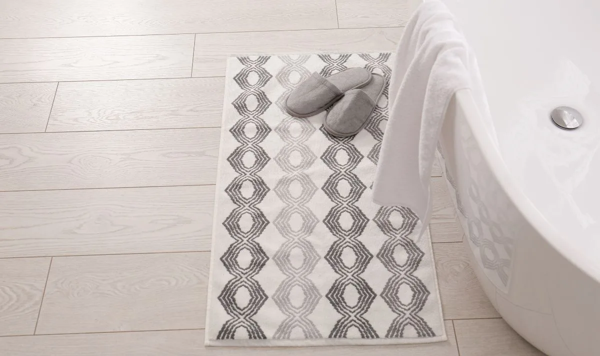 Bath mats are 'unsanitary' and need washing weekly, experts warn