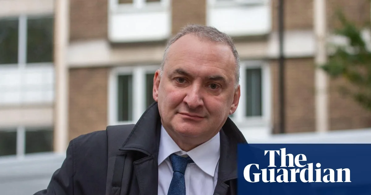 Starmer Ousts Cabinet Secretary in Top Team Clear-Out After Mandelson Scandal