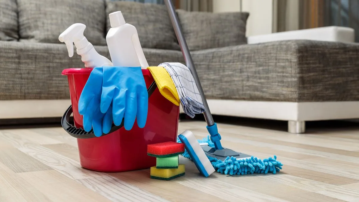 Brits Warned: Wash Pillows More Often to Avoid Health Risks
