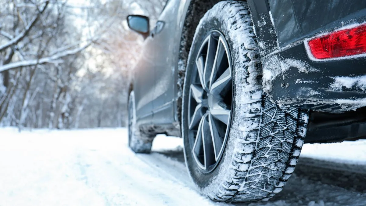 Drivers Urged to Extend Stopping Distances as Snow Blizzard Forecast for UK