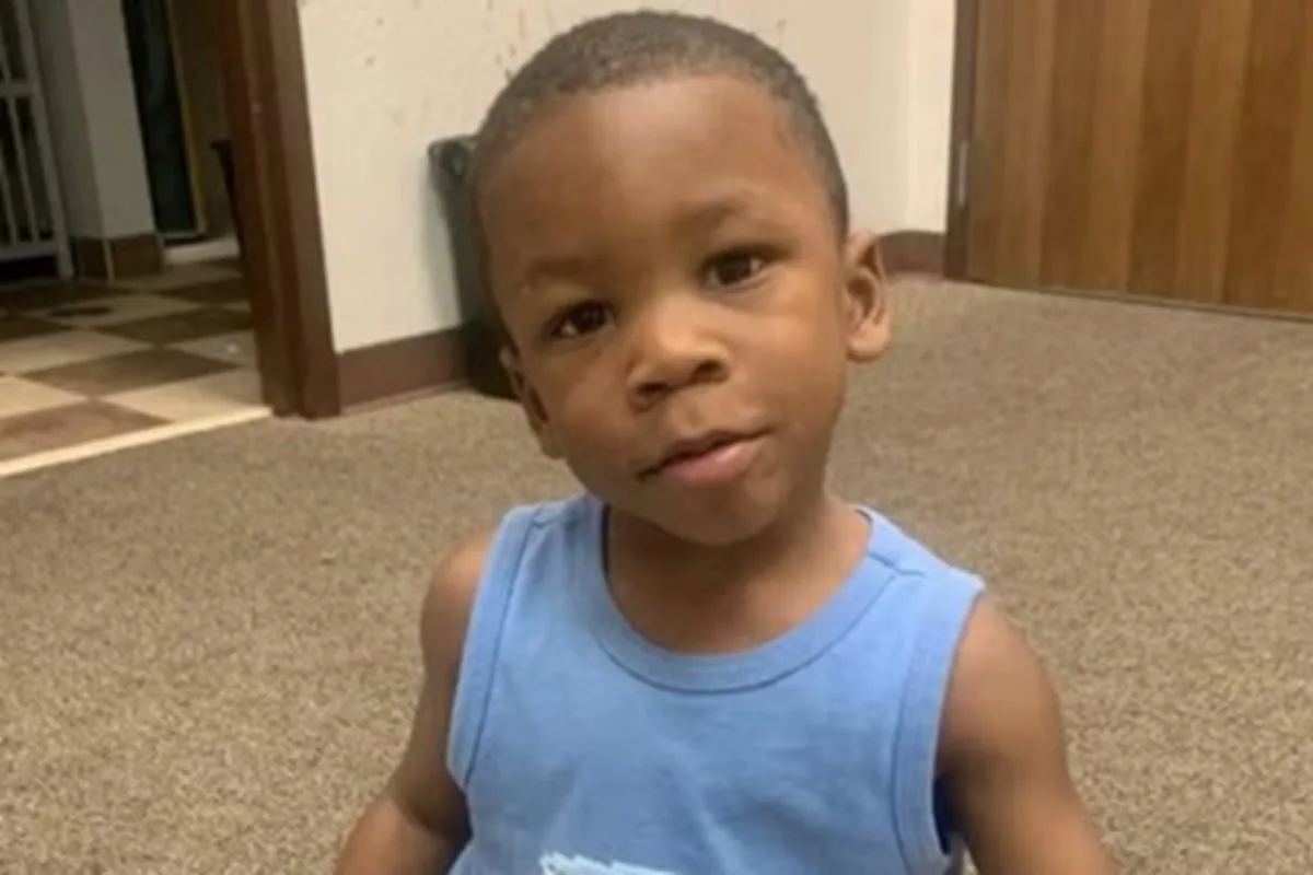 Social Worker Charged After Child Dies In Hot Car