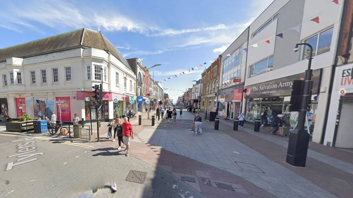 Southend Brawl: 30 Teens Armed With Knives and Bottles Leaves Two Hospitalised