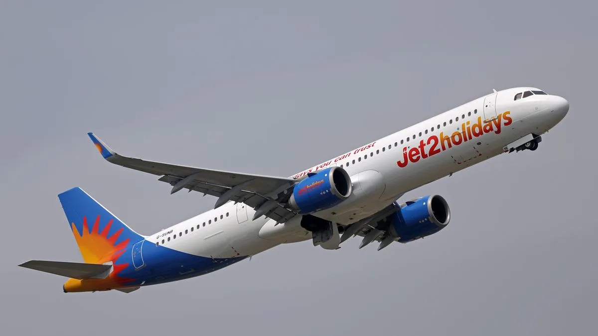 EasyJet and Jet2 Reassure UK Holidaymakers Amid Fuel Price Fears