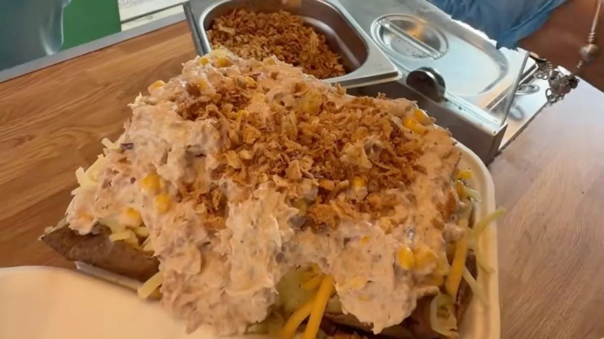 London Eatery Serving 'UK's Largest Jacket Potatoes' Earns Five-Star Rating