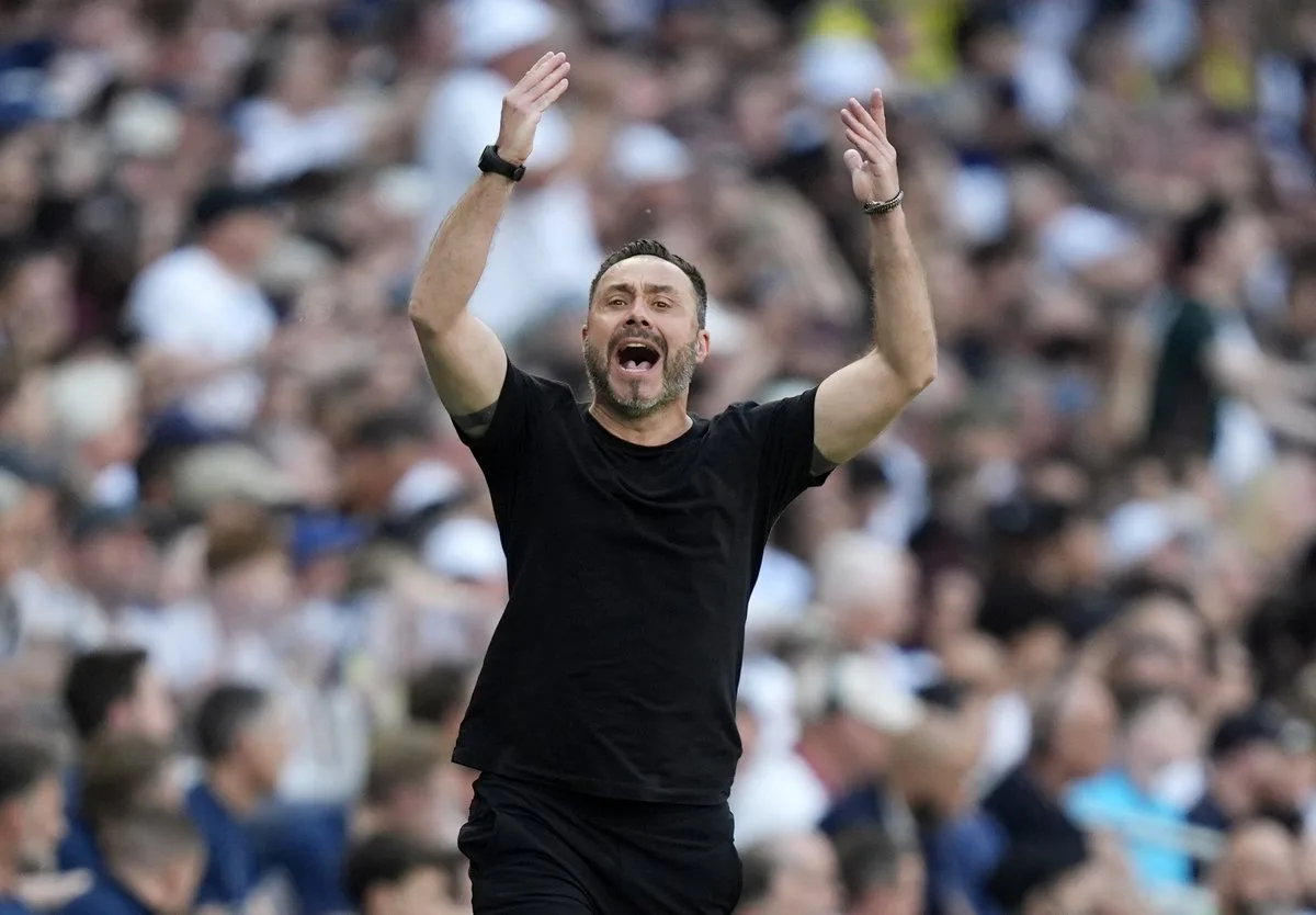 Sandro Urges De Zerbi to Make Van de Ven Captain and Sign Van Hecke
