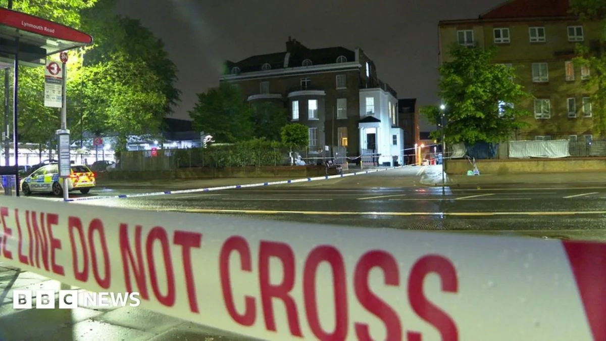 Woman Shot in Leg in Stamford Hill Was Not Intended Target, Police Say