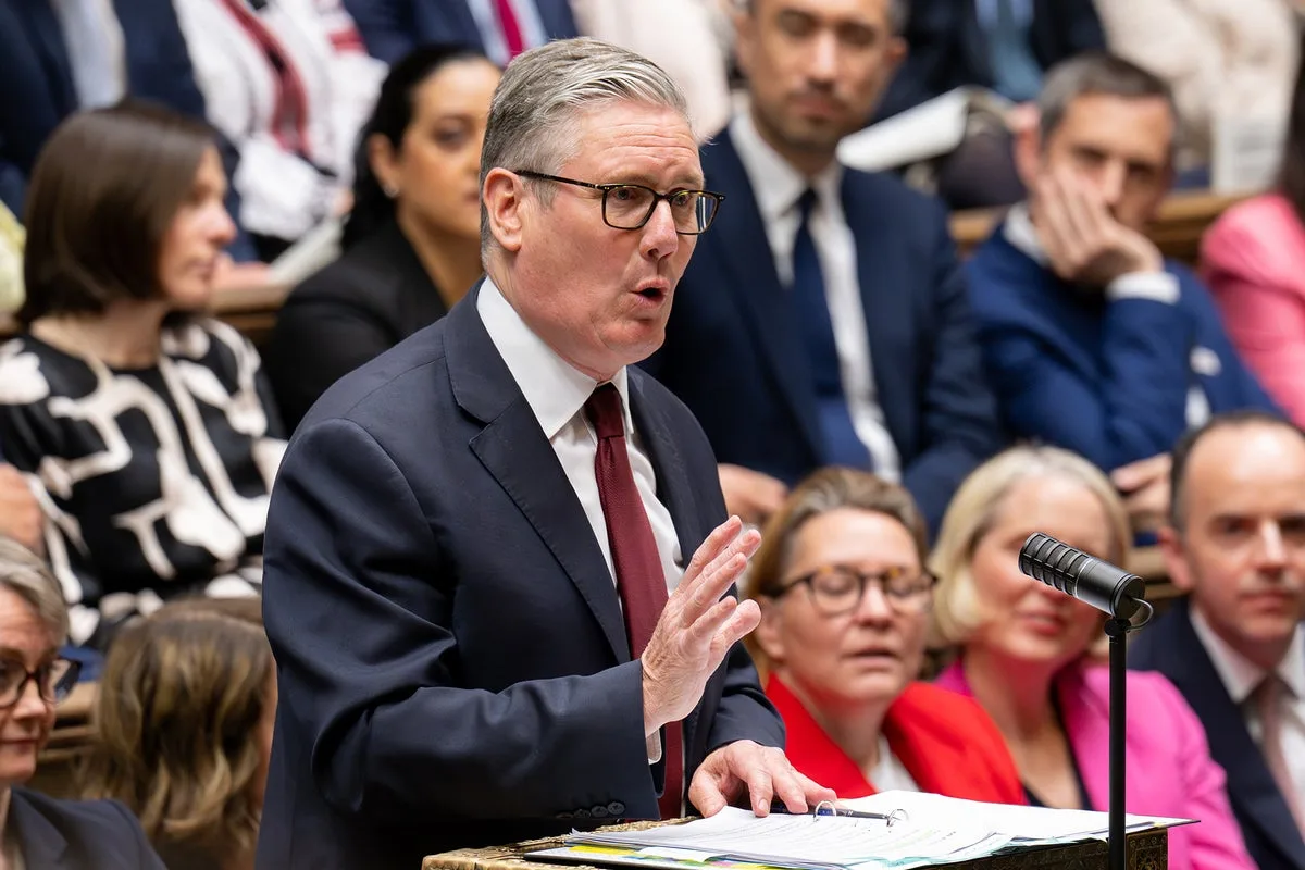 Starmer Defends Russian Oil Sanctions Amid Criticism