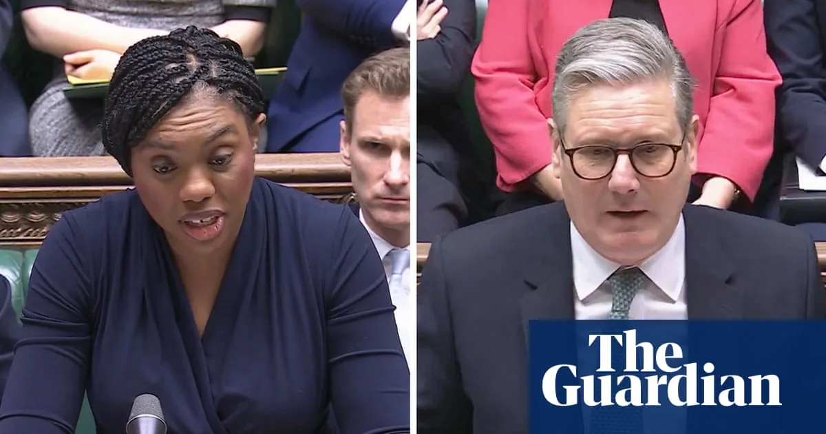 Starmer Accuses Badenoch of 'Bandwagon Jumping' Over Grooming Gang Inquiry