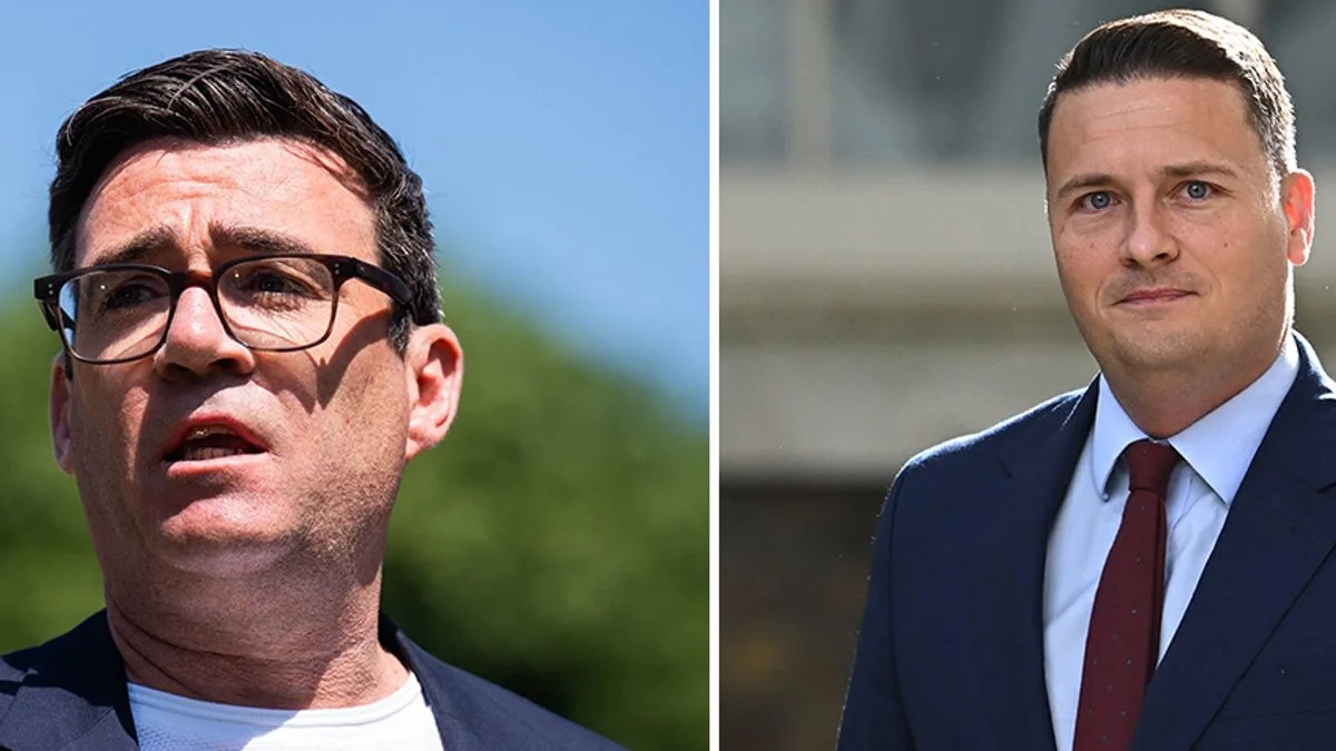 Starmer Refuses Exit Timetable Amid Burnham Challenge