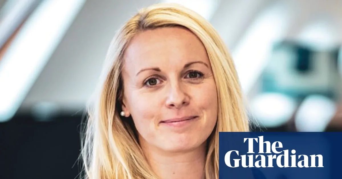 Starmer's Comms Chief Quits Before Election