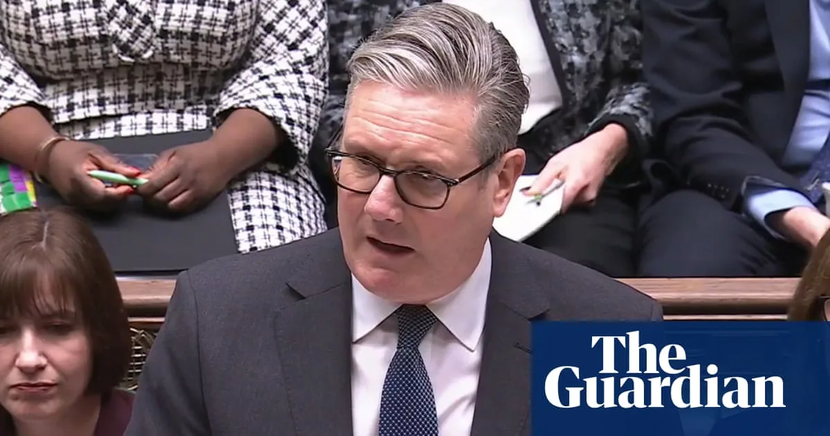 Starmer Attacks Badenoch and Farage Over Iran War Support U-Turns at Raucous PMQs