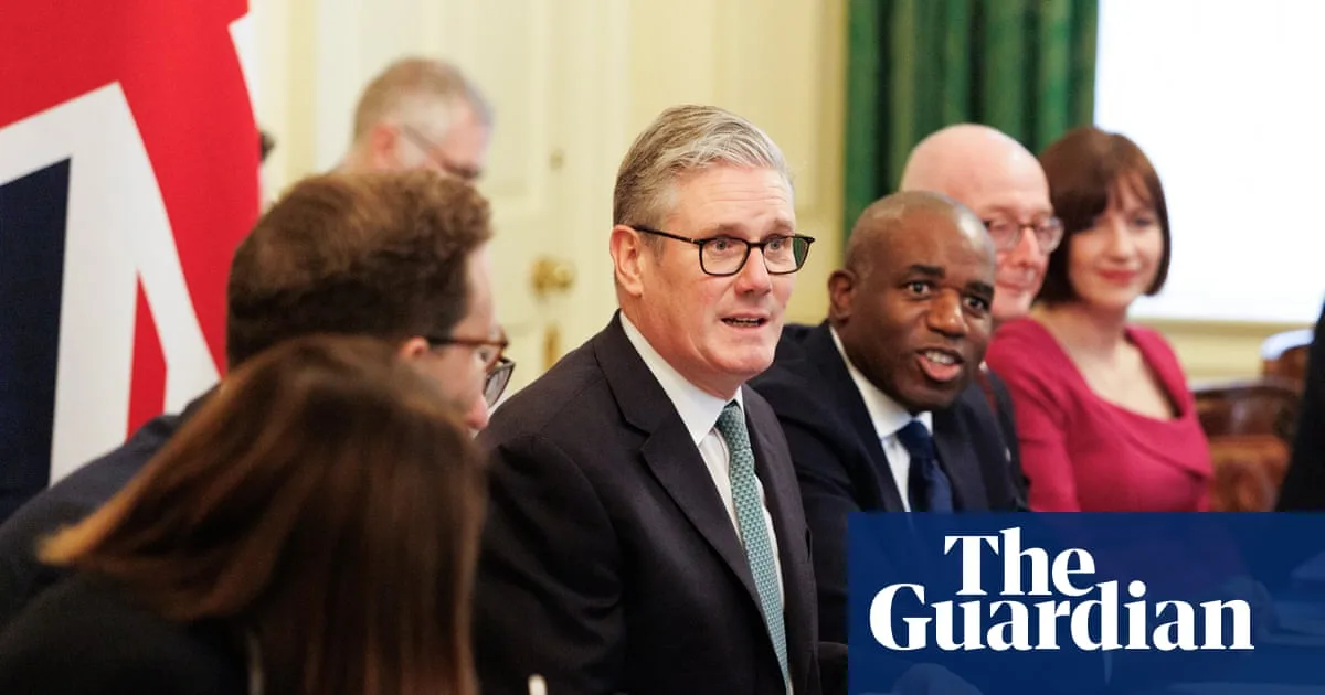 Starmer Allies Warn Against Leadership Challenge Amid Fears of Election Wipeout