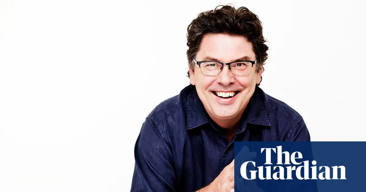 Stars Honor ABC's James Valentine at Sydney Memorial