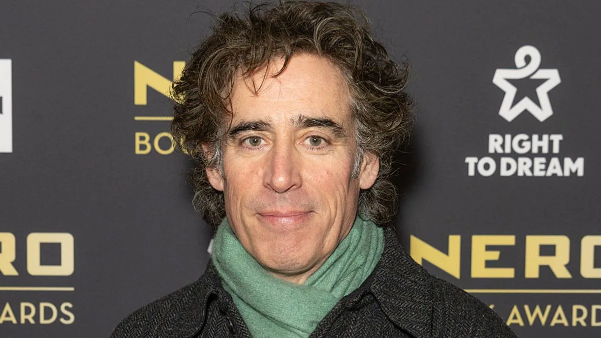 Stephen Mangan's Wife, Family Link, and Tragic Losses