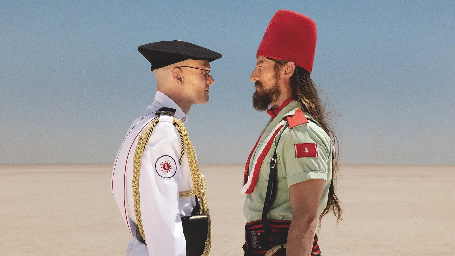 'Straight Circle' Review: Satire on Nationalism Transcends Flaws Through Abstraction