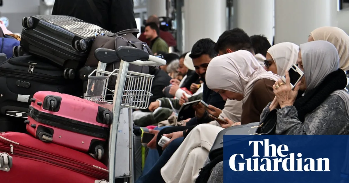 Stranded Britons Return From Abu Dhabi Amid Airspace Crisis