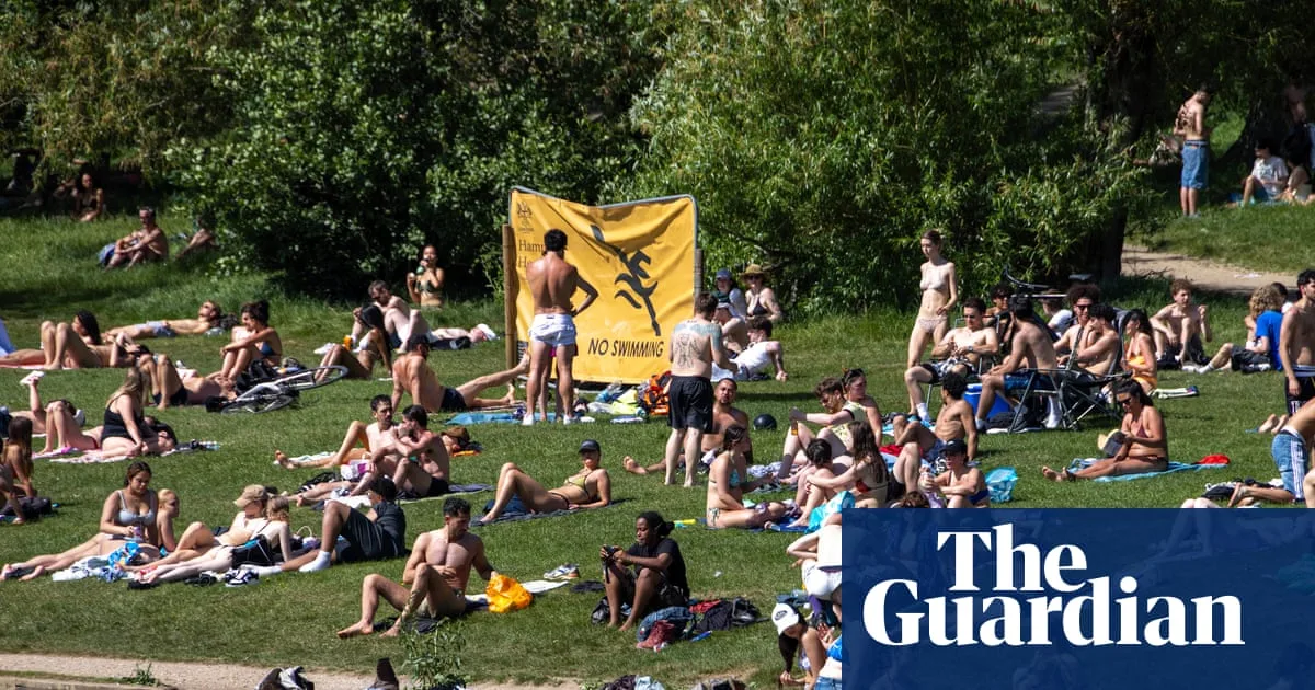 Sunseekers Turn Hampstead Heath Ponds Into Beach Club