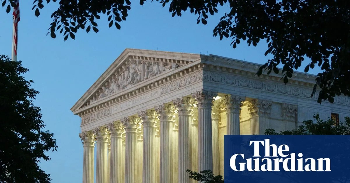 US Supreme Court Backs FCC in Fines Dispute with AT&T and Verizon