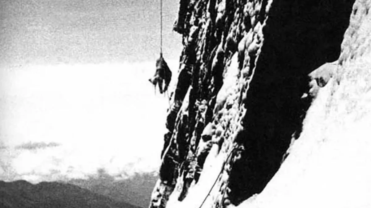 Eiger Tragedy: Mountaineer Dangling for Two Days Within Reach of Rescuers